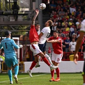 星空体育官方网站-凯恩再担孔蒂胜负手，忧心控球不佳恐为热刺埋后患